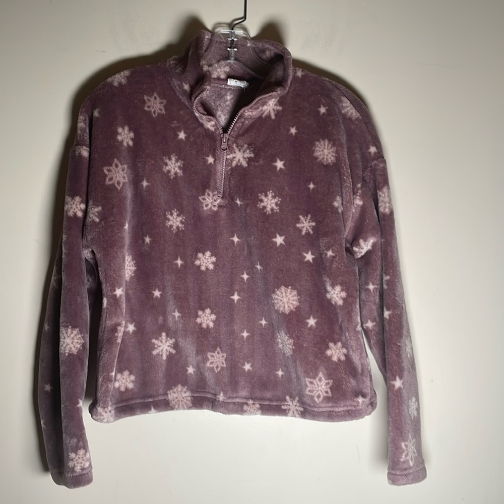 Cozie Pink Rose Sweater with Snowflakes Lavender S